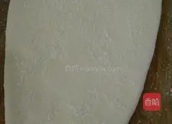 Illustration of how to make large green onion pancake 3