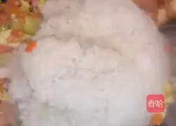 Illustration of how to make colorful egg fried rice 7