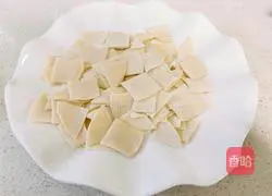 Illustration of how to make dumpling skin crispy rice 3