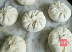 Brown sugar walnut filling buns and honey bean filling buns recipe illustration 23