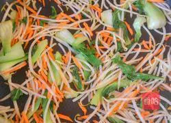 Illustration of delicious fried noodles 11