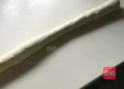 Illustration of how to make three fresh stuffed dumplings 9