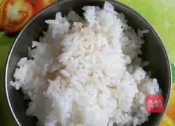 Illustration of how to make fish-flavored fried rice 1