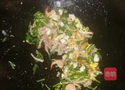 Illustration of how to make signature fried rice 7