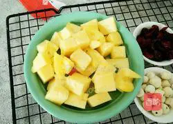 Colorful pineapple rice recipe illustration 5