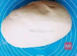 Illustration of how to make cabbage, green pepper and meat buns 5