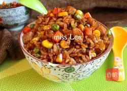 Illustration of how to make soy sauce fried rice with vegetables and diced meat 8