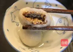 Illustration of how to make glutinous rice balls stuffed with peanuts and walnuts 16