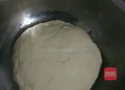 Illustration of how to make steamed buns (in any shape) 3