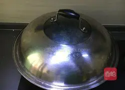 Illustration of how to make pork and mushroom dumplings 12