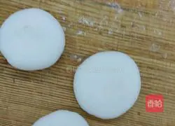 Illustration of how to make crystal dumplings 6