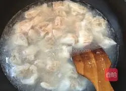 Illustration of how to make shrimp wontons 5