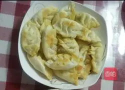 Recipe for Pan-fried Scallion and Coconut Dumplings 5