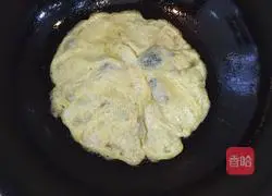 Illustration of how to make wontons with shrimp stuffing 6