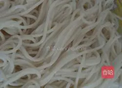 This recipe for scallion oil noodles 5