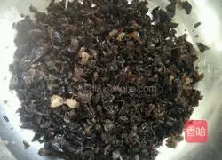 Illustration of how to make steamed buns stuffed with chives 3