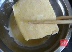 Illustration of how to make steamed bun sandwich 9