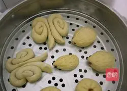 Illustration of how to make pumpkin little hedgehog steamed buns 7 