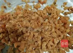 Illustration of how to make leek, egg and sea rice dumpling stuffing 1