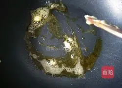 Illustration of how to make cucumber fried rice 6