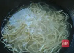 Illustration of how to make fried noodles 4