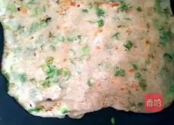 Illustration of how to make scallion pancake 10