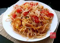 Illustration of how to make tomato and egg fried noodles 5