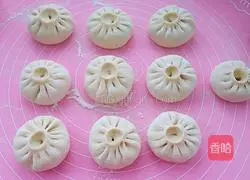 Illustration of how to make eggplant meat buns 19
