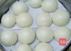 Illustration of how to make sweet steamed buns 15