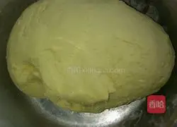 Illustration of how to make golden hedgehog steamed buns 1