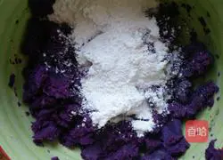 Purple Illustration of how to make potato glutinous rice balls 1