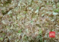 Illustration of how to make spinach dumplings 2