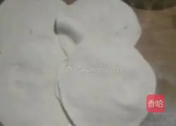 Illustration of how to make Bean and Pork Pie 2