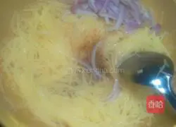 Illustration of how to make glutinous rice rolls 9