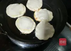 Illustration of how to make pancakes 7