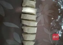 Illustration of how to make dumplings 8