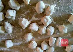 Illustration of how to make lotus leaf cake with meat~5