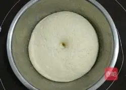 Illustration of how to make yam and milk-flavored steamed buns 4 