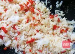 Red pepper soy sauce fried rice recipe illustration 4