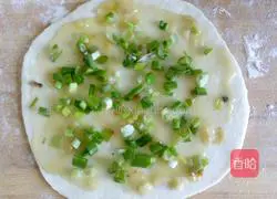 How to make scallion pancakes 5