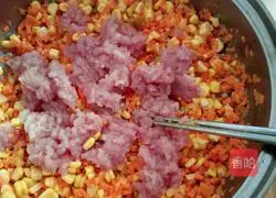 Illustration of how to make carrot and corn dumplings 8