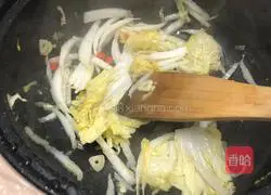 Illustration of how to make fried rice noodles 13