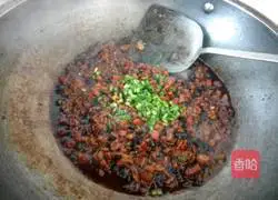 Zhajiang , Illustration of how to make purple sweet potato noodles 11