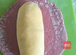 Illustration of how to make two-color rugby steamed buns 5