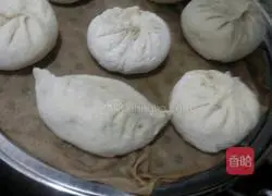 Illustration of how to make vegetable buns (celery, eggs, beans and vermicelli) 8