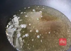 Illustration of how to make fried eggplant pancakes 7