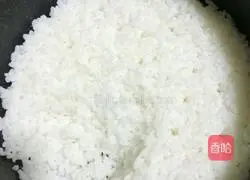 Illustration of how to make rapeseed fried rice 3