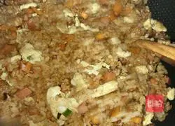 Carrot ham Illustration of how to make egg fried rice 7