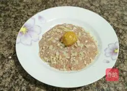 Illustration of how to make garlic salted egg patties 6