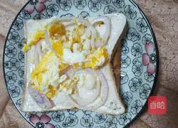 Illustration of how to make multi-layered sandwiches 4